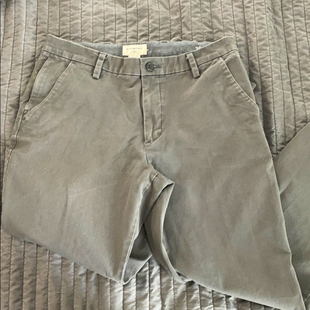 Men’s Dockers pants dark gray